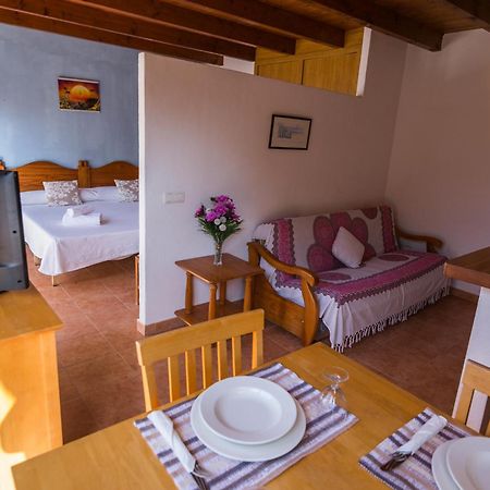 Hostal Cala Boix Es Cana المظهر الخارجي الصورة