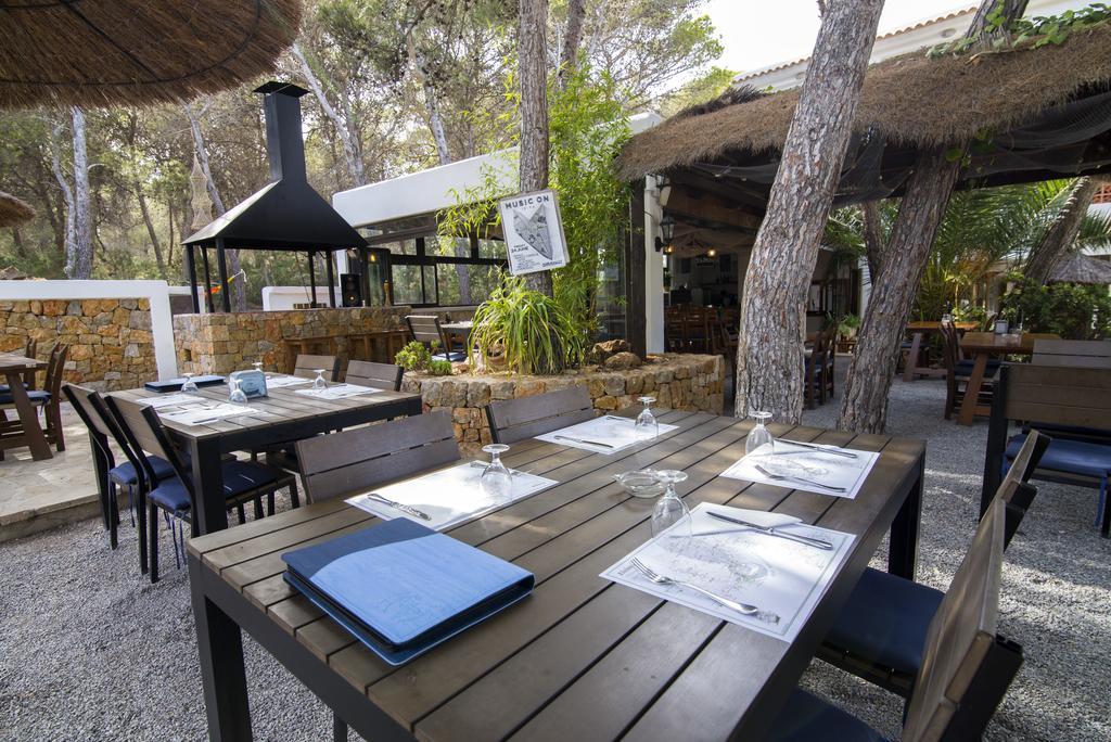 Hostal Cala Boix Es Cana المظهر الخارجي الصورة